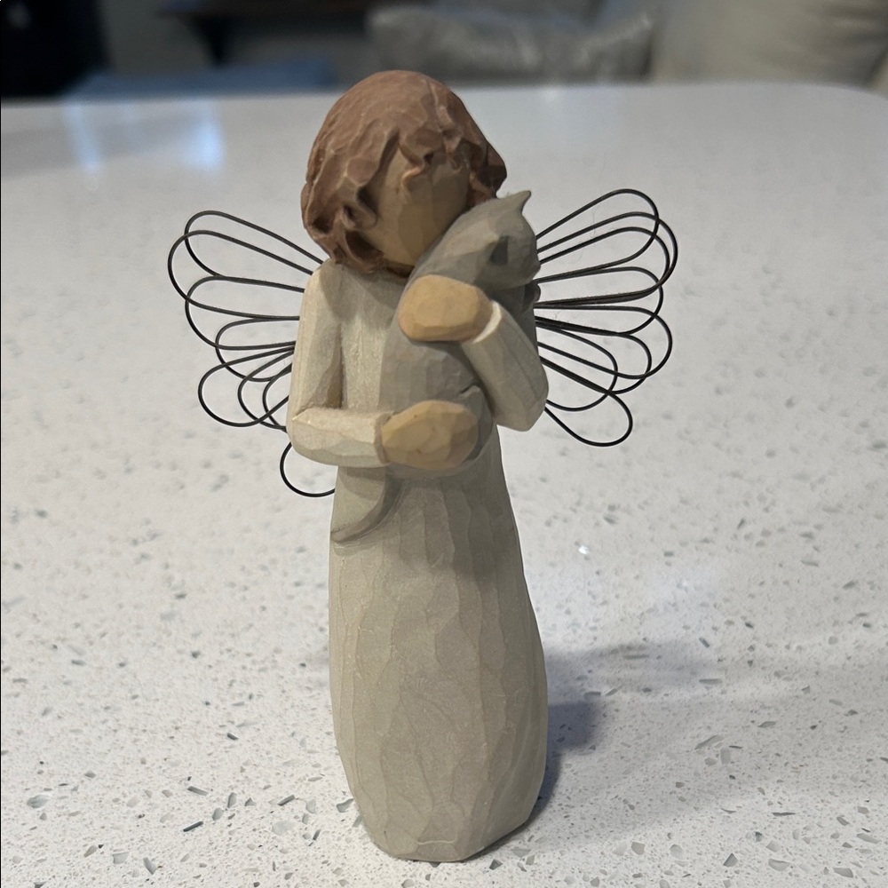 Willow Tree Angel with Cat - Cream and Brown With Affection